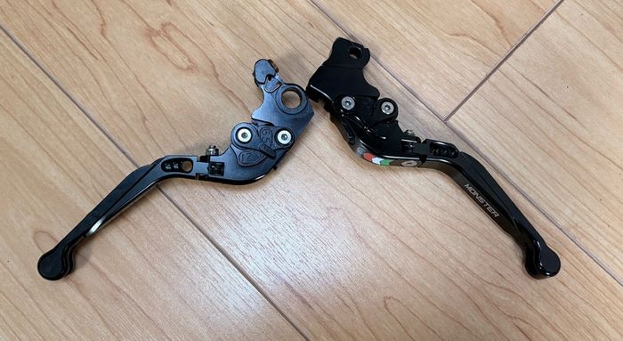 Ducati monster 821 levers