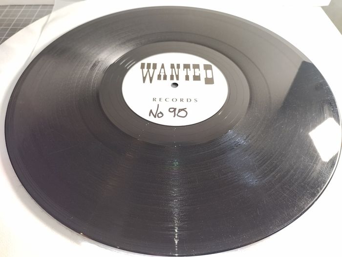 Empirion - Narcotic Influence - Wanted Records - CLASSIC Techno BELTER!! ORIGINAL Pressing! Drogs taking their lives away...