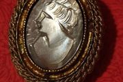 Vintage Goldtone Cameo Brooch