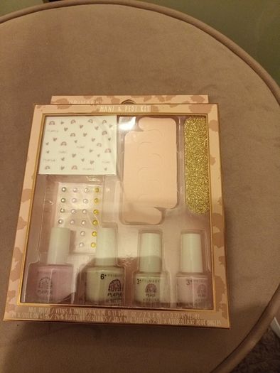 Manicure and pedicure set