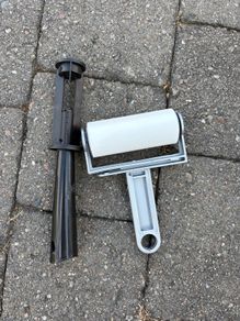 Clothes roller brush - FREE