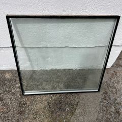 Double glazed window pane
