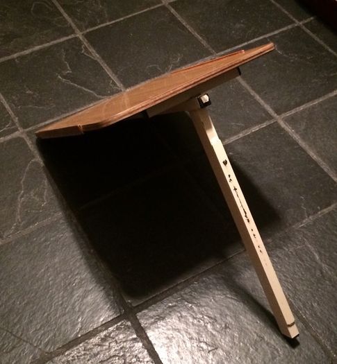 Adjustable bedside trolley