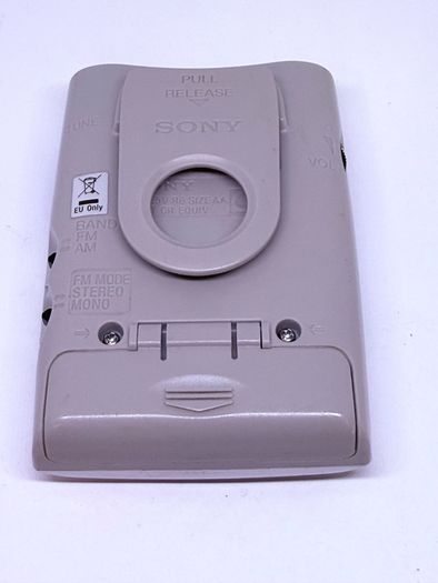Sony FM/AM walkman SRF-59