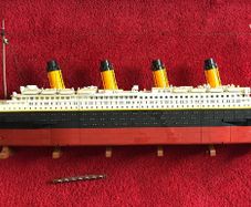 LEGO Titanic 10294 Icons Set