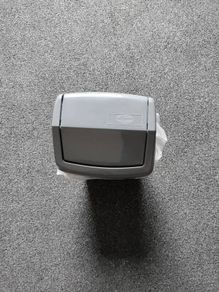 bathroom bin