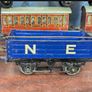 Hornby Meccano tin plate model train carriages Image 2