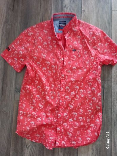 Size M Superdry Short Sleeve Shirt