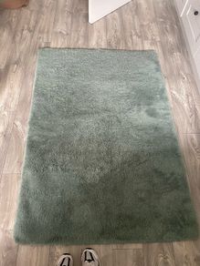 fluffy rug