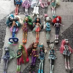 Monster High Dolls 2008 2011...