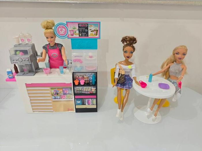 Barbie Coffee Shop Bundle 3 Dolls  Table & Chairs