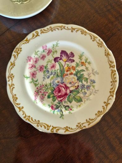 Royal Albert Nosegay fine bone china plates