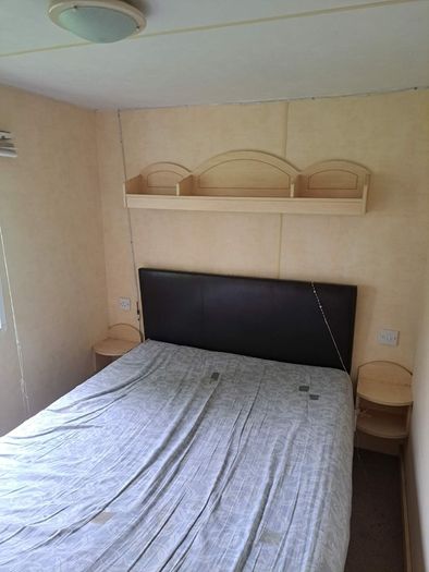 mobile home (open to offer)