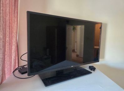32 inch LG smart tv