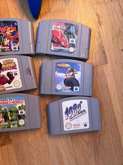 Nintendo 64 N64 2 ORIGINAL Controllers 10 Games Zelda, Banjo, Jet Force Gemini
