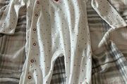 Girls new sleeping suit 9/12 mths