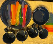 Camping (26 piece) Kitchen Service Set
