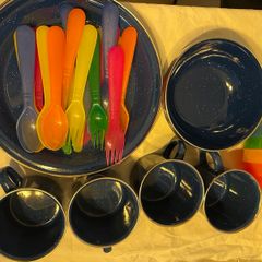 Camping (26 piece) Kitchen Service Set