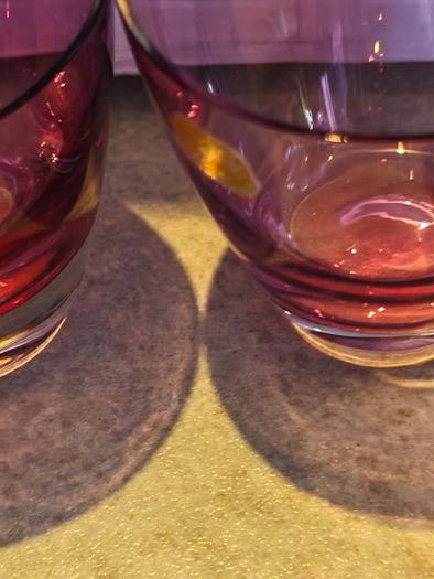 2 set x 4 vintage cranberry bohamien glass. Shot glasses collectible each  set  25. 00 euro or all togher for  45. 00 euro. In very good condition.