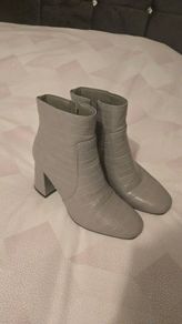 Womens leather boots
