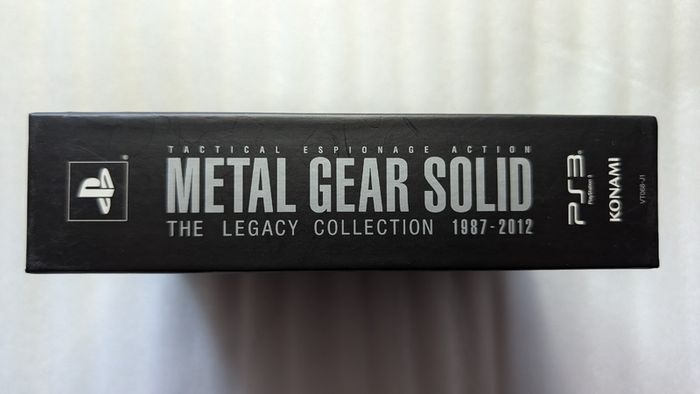 Metal Gear Solid The Legacy Collection 1987-2012 - PlayStation 4 Japan Import