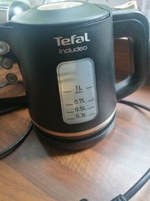 kettle & toaster