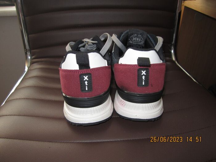 Runners size 44