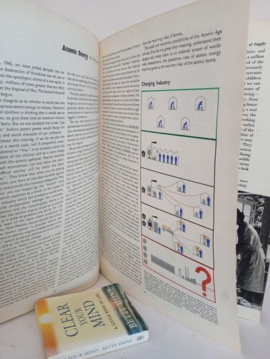 Future Books: Industry, Government, Science, Arts, Volume II The Stage is Set Edited by Marjorie Bruce Milne (GT470)