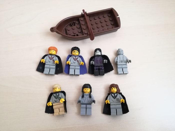 Hogwarts Lego castle with instruction manual