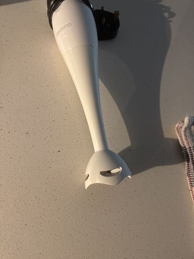 Hand mixer