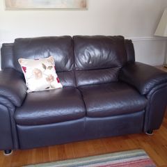 2 sofas