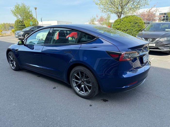 2022 Tesla Model 3 Long Range Awd