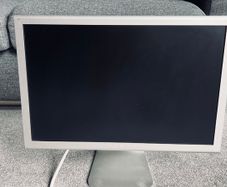 Apple Cinema Display 23'- 2 available