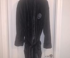 Barhrobe men Guiness brand new