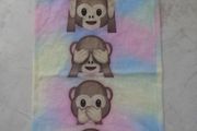 Emoji snood