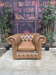 chesterfield armchair tube