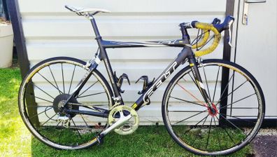 7.64kg Felt F1 racing bike