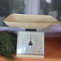 retro kitchen scales