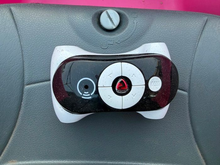 Ride on car
