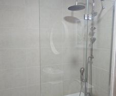 Sonas Bath Screen