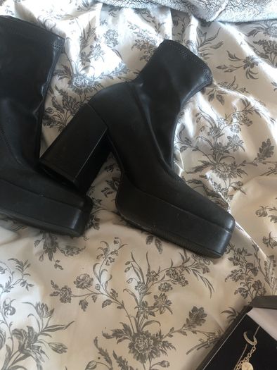 ladies boots