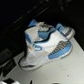 jordans boys size 3 and a half Image 2