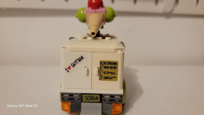lego batman: jokers ice cream van
