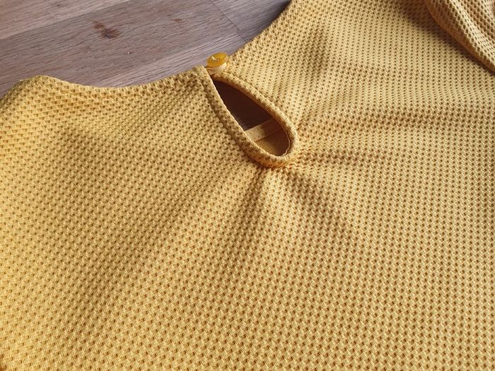 Lovely Girls Lace Trim Long Sleeve Top Age 9 Yrs