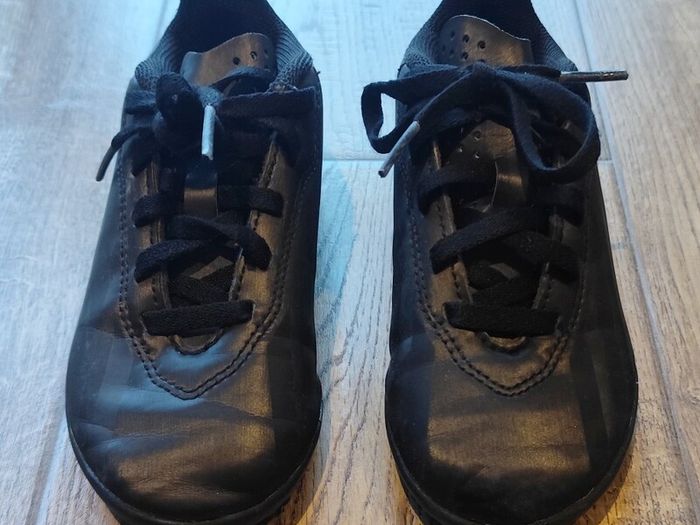 Adidas Football Boots . Size UK Junior 11