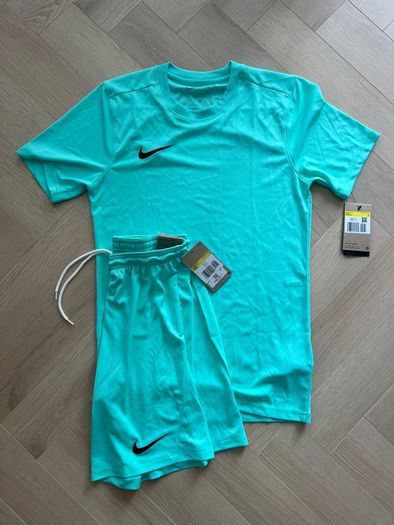 Nike Academy Set Size S New With Tags