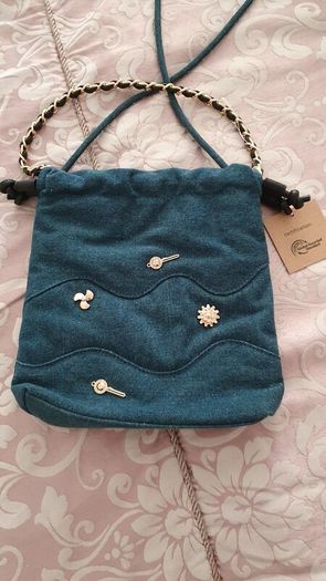 Crossbody bag