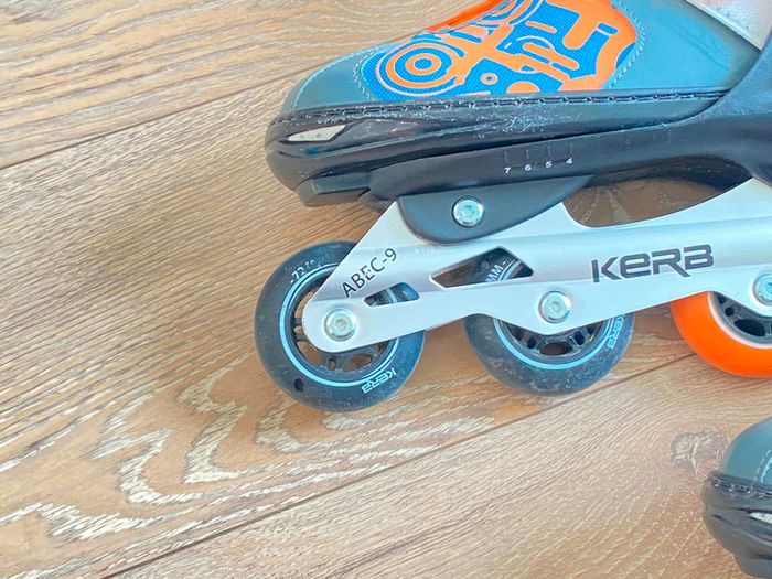 Kids Adjustable Inline Skates UK 4 - 7 (ABEC-9 Bearings) Great Condition