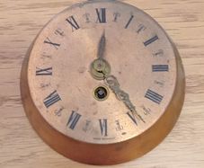 Vintage Copper Frying Pan Wall Clock   (1960s/1970s)