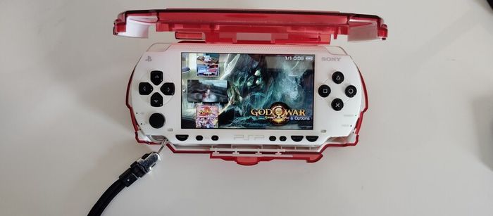 PSP 1004 White Modded 2 Batteries Original OSTENT new 64gb original charger